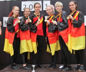 Der 6er Kunstrad : Leonie Willmann; Anika Meßmer, Yannick Gaißer, Angelie Willmann, Jone Burow, Rebecca Grote